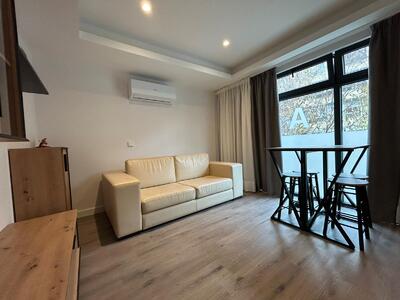 MITRA Sarria Living Suite 3 - 8